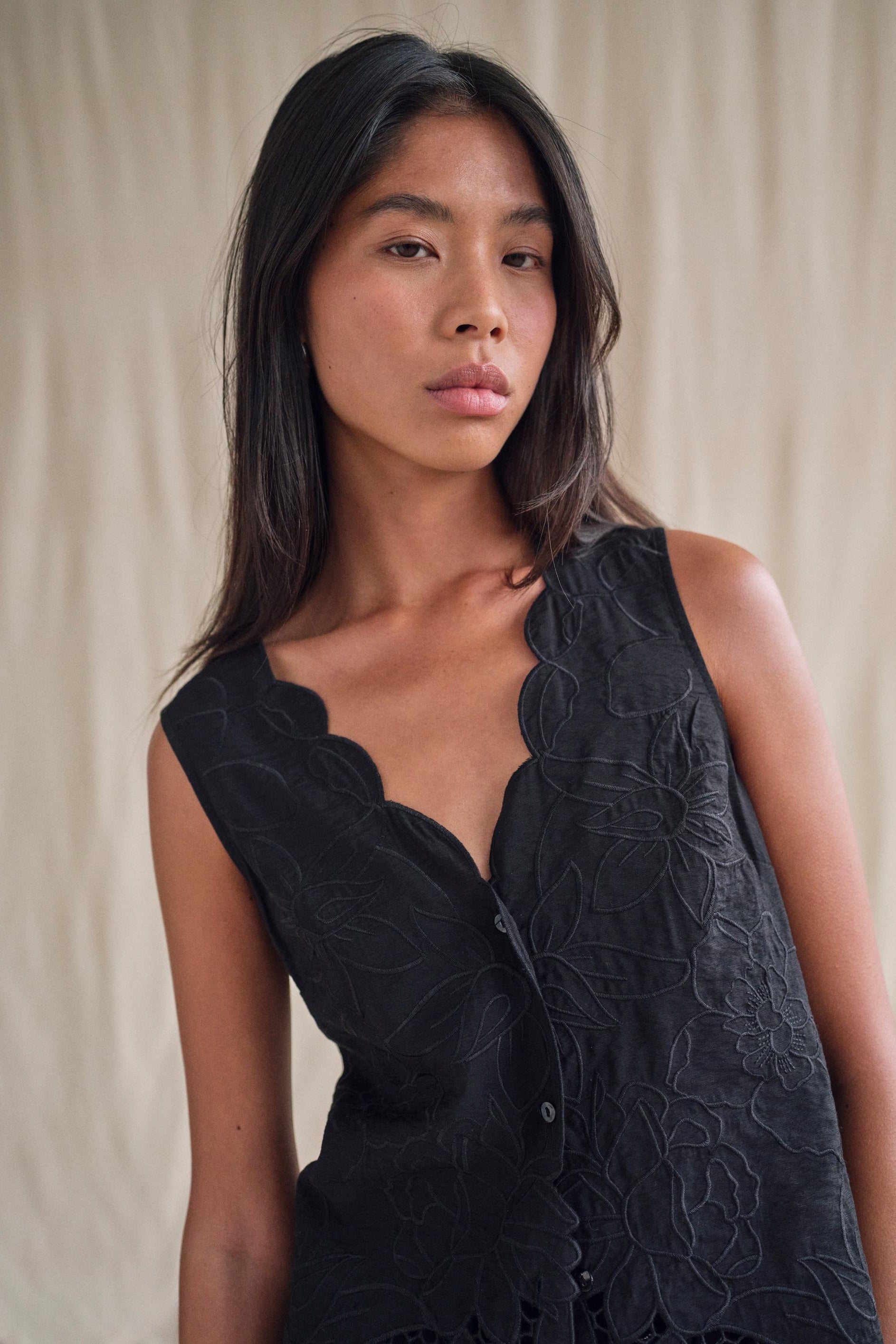 Daima Brodie Top - sort